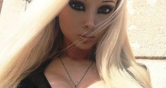 Human Barbie Valeria Lukyanova Attacked, Beaten to a Pulp in Odessa – Photo