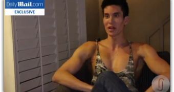 Human Ken Doll Justin Jedlica Has Forehead Veins Removed, More Implants Put In – Video
