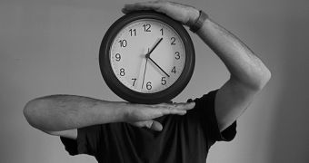 People use their senses to keep track of short intervals of time, which means that the internal body clock that no one has located so far, is not the only one maintaining our perception of time.