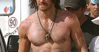 Jake Gyllenhaal on the set of “Prince of Persia: The Sands of Time,” looking incredibly buff