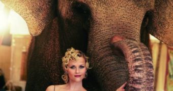 Reese Witherspoon does Vogue magazine to promote upcoming film “Water for Elephants”