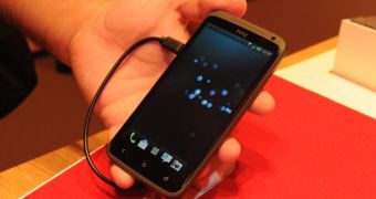 IFA 2012: HTC One XL Hands-On