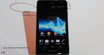 IFA 2012: Sony Xperia TX and Xperia T Hands-On