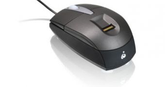 The IOGEAR Personal Security Mouse