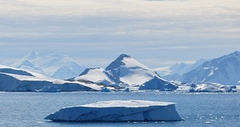 Study links ice loss in Antarctica to measurable shift in the local gravity field