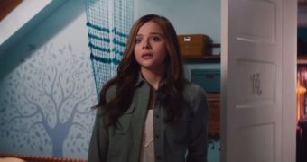 Chloe Moretz is faced with huge dilemma in new romantic drama “If I Stay”