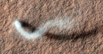 Beautiful dust devil imaged on the surface of Mars