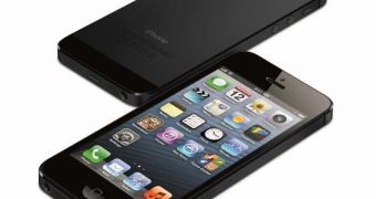 In a Market Dominated by Large Screens, Apple Launches 4’’ iPhone 5