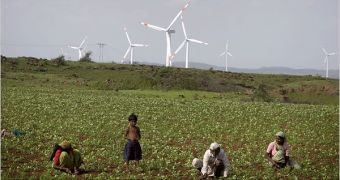 India invest in renewable energy sources
