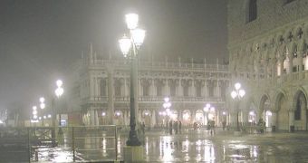 Acqua alta is a phenomenon occurring in Venice, through which sea level temporarily rises by 1 to 2 meters (up to 6 feet)