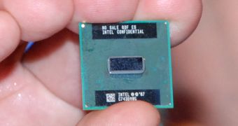 The adoption of Intel's Atom N280 and GN40 chipset slowed by Windows XP netbooks