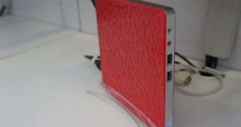 Intel ultra-thin nettop design powered by Atom Cedarview processor