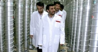 President Ahmadinejad at Natanz fuel enrichment plant