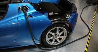 Israeli company encourages people to buy electric cars by building charging stations