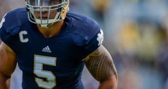 Manti Te'o Speaks about the girlfriend hoax in an interview