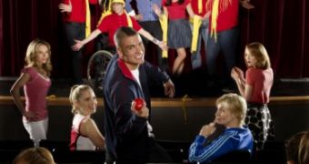 “Glee Live! 3D” arrives in theaters for a 2-week run in mid-August 2011