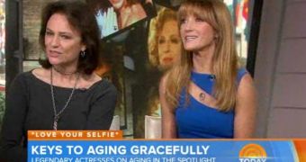 Jacqueline Bisset and Jane Seymour says aging naturally is the most beautiful way to do it