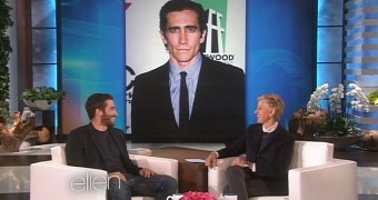 Jake Gyllenhaal lost between 25 pounds (11.3 kg) and 30 pounds (13.6 kg) for “Nightcrawler” look because he envisioned his character like a “hungry scavenging animal”