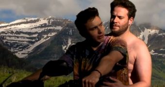James Franco as Kanye West, Seth Rogen as Kim Kardashian in “Bound 2” spoof