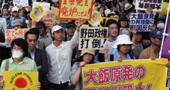 Japanese citizens once again protest against nuclear power