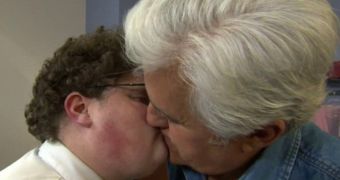 Jay Leno and Jesse recreate Go Daddy kiss in Super Bowl 2013 ad