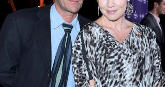 Jennie Garth and Luke Perry are working on a sitcom together, her rep confirms