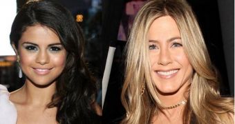 Selena Gomez is taking ating advice from Jennifer Aniston during dinner date