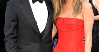 Justin Theroux and Jennifer Aniston will reportedly marry in California in December