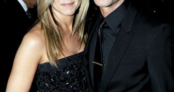Jennifer Aniston and Justin Theroux are expecting, planning Mexican shotgun wedding, says report