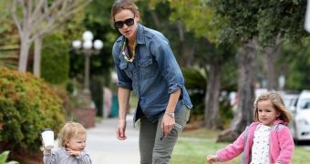 Jennifer Garner's Representative Denies Actress' Pregnancy with Fourth Child