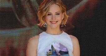 Jennifer Lawrence is single again, after breaking up with beau of just 4 months Chris Martin