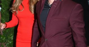Jennifer Lopez, Casper Smart Sue over Tabloid Reports That He’s Gay