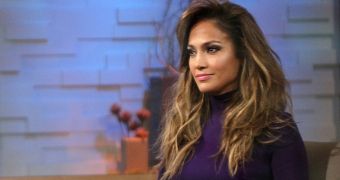 Jennifer Lopez is “a vision in purple” on Good Morning America