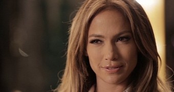 Jennifer Lopez Reveals Celebrity Crushes: Charlie Hunnam, Tom Hardy – Video