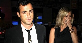 Jennifer Aniston Wants to Elope in Secret Wedding with Justin Theroux