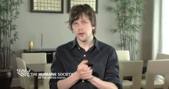 Jesse Eisenberg Draws Attention to Plight of Exotic Birds in PSA