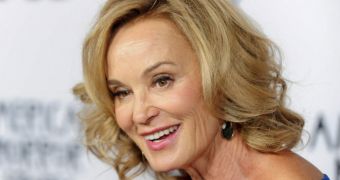 Jessica Lange opposes the upcoming wolf hunt in Minnesota