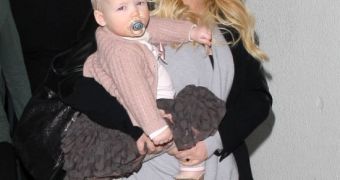 Jessica Simpson emerges after rumors of a second, unplanned pregnancy