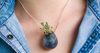 Necklace contains living plant