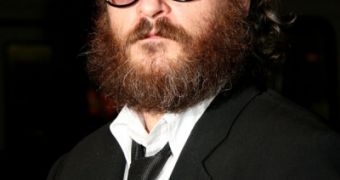 Joaquin Phoenix makes spaced-out appearance on Letterman, leaves angry