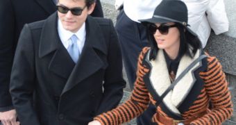 John Mayer and Katy Perry make public outing as a couple at the Inauguration 2013