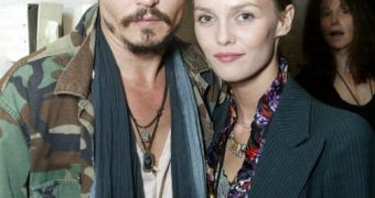 Johnny Depp denies he split from Vanessa Paradis, says all the rumors are lies