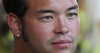 Jon Gosselin tells paps his life has become a “nightmare,” he no longer wants to do TLC show with soon to be ex-wife Kate