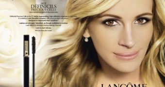 Julia Roberts for Definicils by Lancome