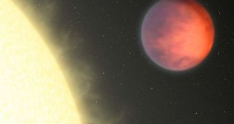 Jupiter-like Exoplanet Reveals Hot Spot on Its Side