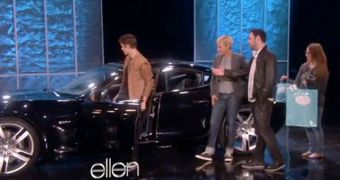 Justin Bieber Gets Fisker Karma Electric Car for His 18th Birthday