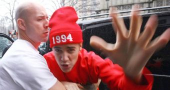 Justin Bieber gets mad at lawyer for Selena Gomez questions during deposition
