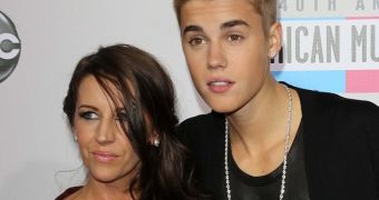 Pattie Mallette hits the recording studio with son Justin Bieber, might be looking to break onto the music scene