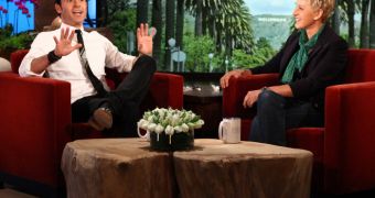 Justin Theroux sits down with Ellen DeGeneres to promote “Wanderlust”