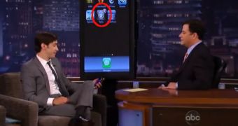 Justing Long (Apple’s Mac Guy) Shows His Jailbroken iPhone on TV - Video